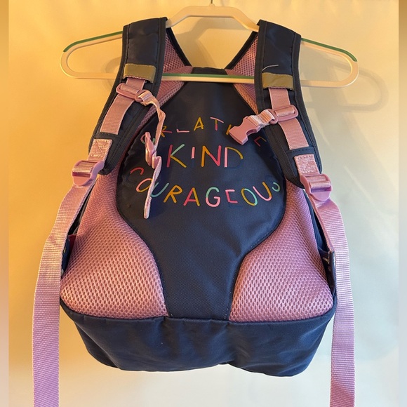 TARGET ELEMENTARY SCHOOL AGE GIRLS UNICORN BACKPACK WITH PLUSH UNICORN CHAIN - Picture 7 of 8